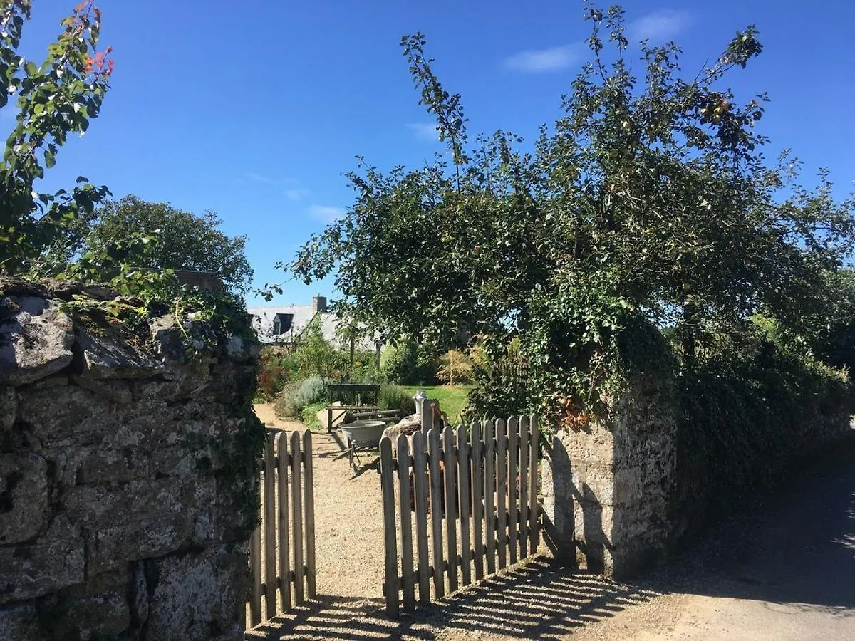 *** Guest house La Suite Tremignon Megrit France